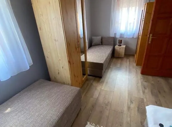 Aranypatko Vendeghaz Lovasudvar Dom wakacyjny Berzence